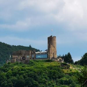 Milonia 2
